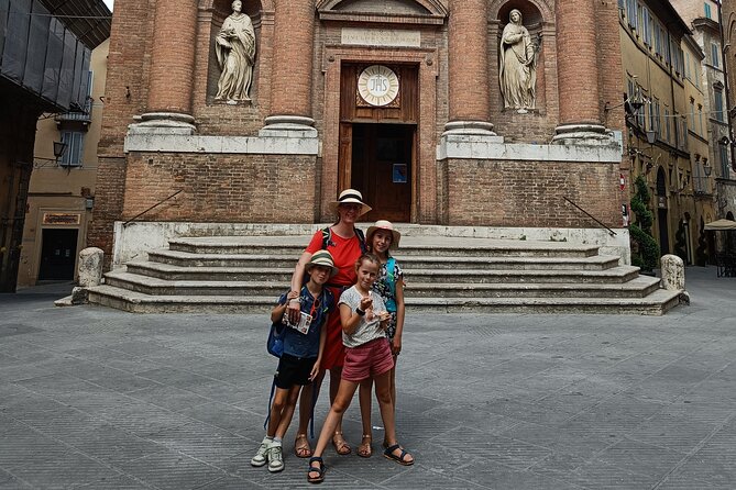 Siena Medieval Power Quest: Self-Guided Family Feud Game - Palazzo Chigi-Saracini: turning palace vibes into solvable directions