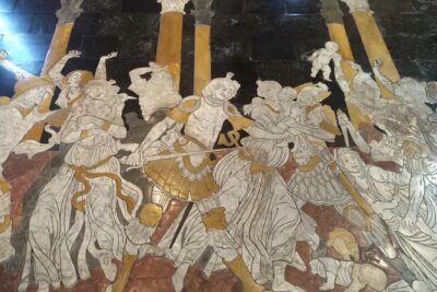 Siena Private walking tour - Santuario di Santa Caterina: baroque chapel and the former house feel
