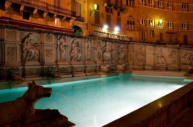 Siena Private Walking Tour: Traditions, Streets & Cathedral - Getting Your Bearings in Siena, the Smart Way