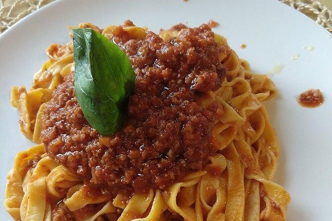 Siena: Small Group Cooking Class in Chianti Farmhouse - Why this Chianti farmhouse class beats a city demo kitchen