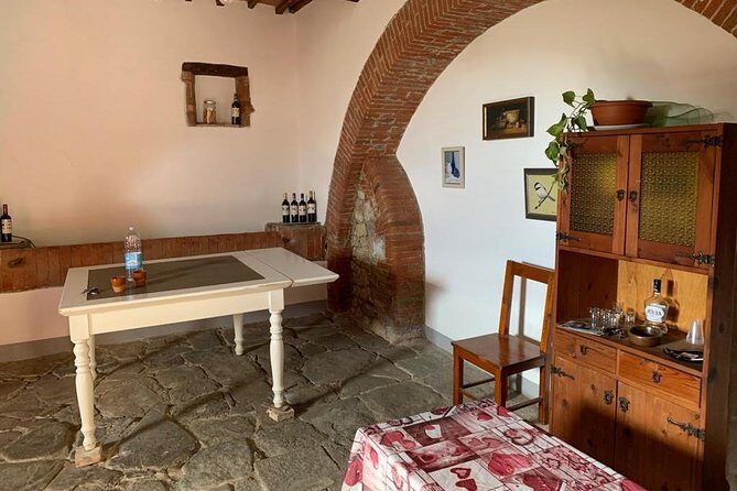 Siena: Small Group Cooking Class in Chianti Farmhouse - Where it shines: the small-group comfort and the farmhouse atmosphere