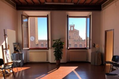 Siena Tour and exclusive window on Piazza del Campo - Starting at Piazza San Domenico: views and St. Catherine relics