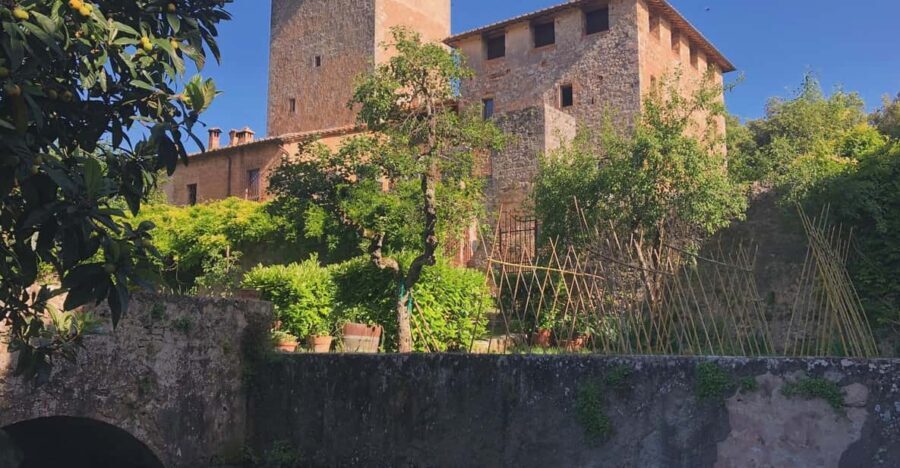 Siena: Tour and Wine Tasting in a Tuscan Private Castle - Castello Poggiarello Near Siena: Why This Feels Different