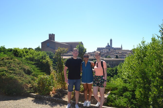 Siena walking tour with Gelato & Prosecco - Piazza del Campo finale: Palio square energy plus Italian wines