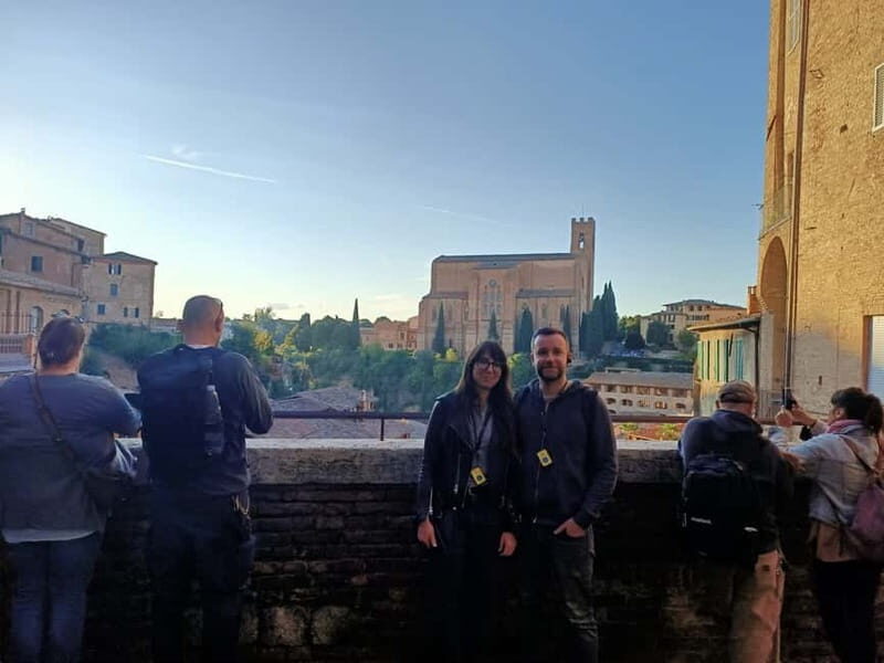 Siena walking tour with lunch & Chianti wine - Chianti and Vernaccia: tasting two Tuscan styles in one go