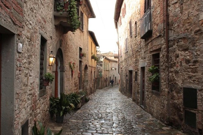 Signature Brunello di Montalcino Wine Tour from Siena - Stop 2 Winery: Another Perspective on Brunello and the Art of Timing