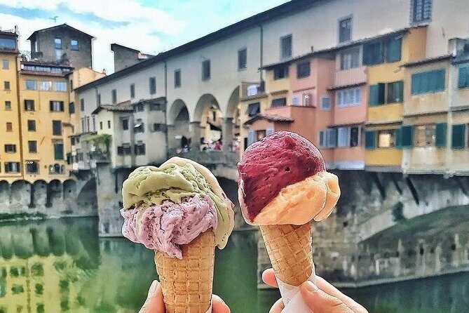 Sit and walk Florence tour with Gelato - Gelato tasting with snacks: the pause that feels earned