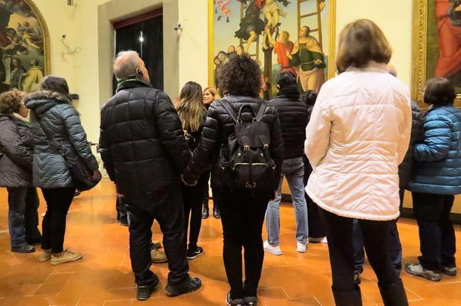 Skip-the-Line Accademia Guided Visit: David Secrets and Beyond - Headsets and group size: how to make sure you hear the guide