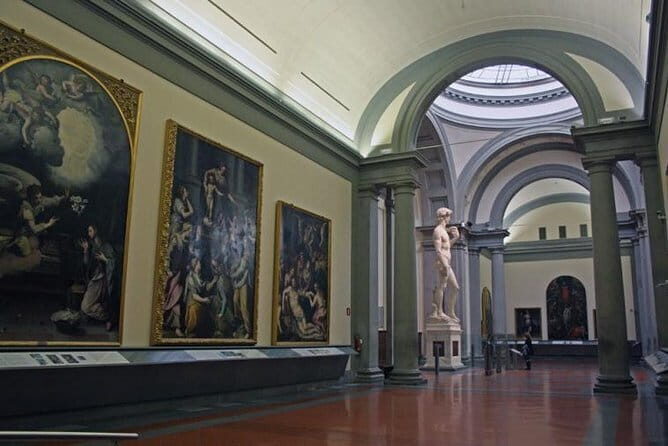 Skip The Line Florence Accademia Gallery Tickets with Priority Entrance - Meeting point reality: how to find the representative fast