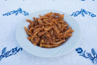 Small Group Market tour and Dining Experience at a Cesarina's home in Spoleto - Claudia and Francesco’s home kitchen: where the experience turns hands-on