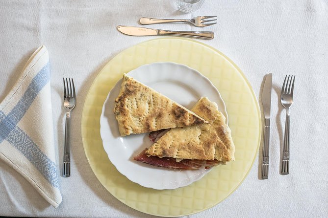 Small Group Market tour and Dining Experience at a Cesarina's home in Spoleto - Price and value: is $129 a fair deal for a home market meal?