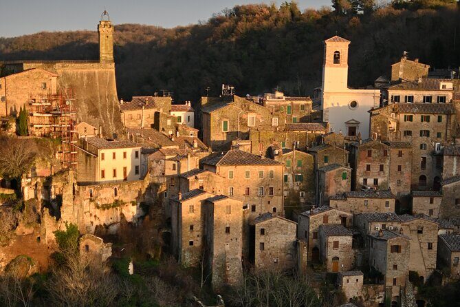 Sorano: its wonders, The Vie Cave and wine cellars - Key highlights you’ll actually feel