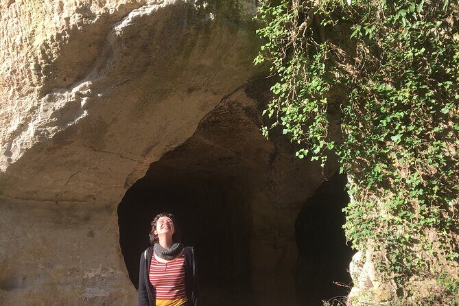 Sorano: its wonders, The Vie Cave and wine cellars - Etruscan footsteps, necropolises, and the stories you’ll remember