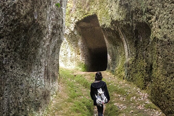 Sorano: its wonders, The Vie Cave and wine cellars - Who this hike is best for (and who should skip it)