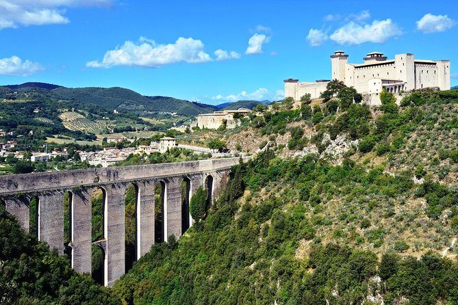 Spoleto Private Walking Tour with Official guide - Starting at Piazza della Libertà: Getting Oriented Fast