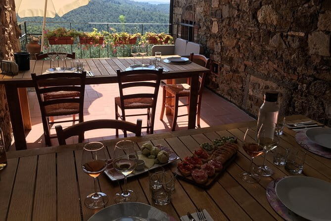 Sunset VIP Chianti wine tour - Stop 3: Cantine Guidi in Chianti Classico for a real wine education
