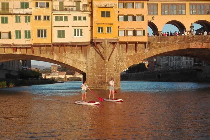 SUP at Ponte Vecchio with a Floating Drink - Florence Paddleboarding - The Florence route: from Ponte alle Grazie through the river skyline