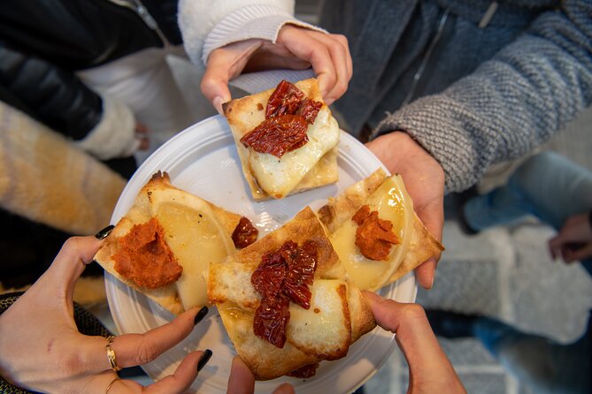 Taste the Flavours of Florence: Private Tuscan Food Tour - Guides Make the Difference: What You Can Learn Beyond Food