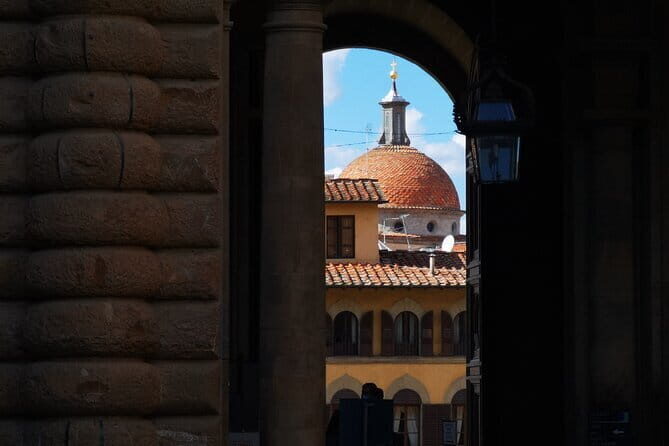 The Best of Florence Private Walking Tour with a Local Guide - Narrow Streets and Old Towers: The Medieval Florence Shortcut
