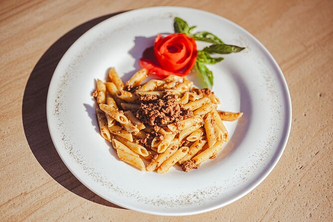 The Countess’s Lunch: Wine Tasting Paired with Signature Cuisine - The Lunch Menu: Tuscan Comfort Food With Wine-Smart Timing
