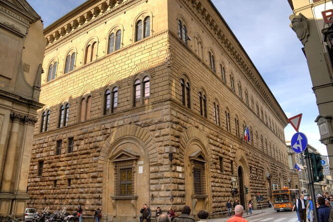 The Medici Family: Lorenzo The Magnificient and the TV movie - Medici Power in Florence, Told Through Real Places
