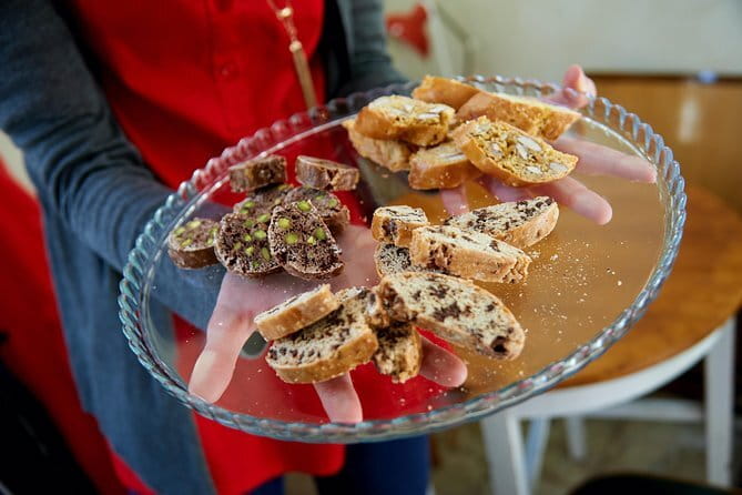 The Other Side of Florence Food Tour with Eating Europe - Stop 3 Street Food Moment: Lampredotto at Da Simone
