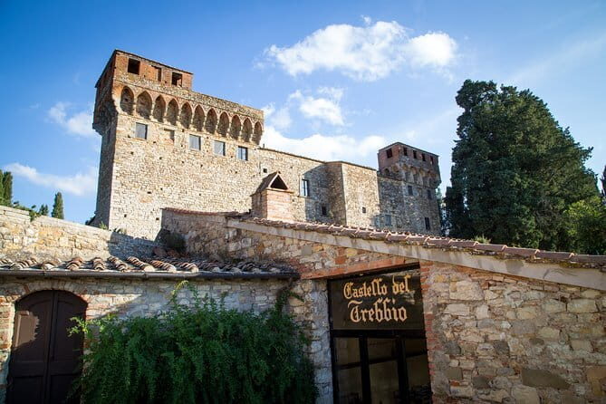 Tour of 900year old secret cellars + tasting of 3 wines and bread with EVO oil - Getting There: Meeting Point and Timing That Matter