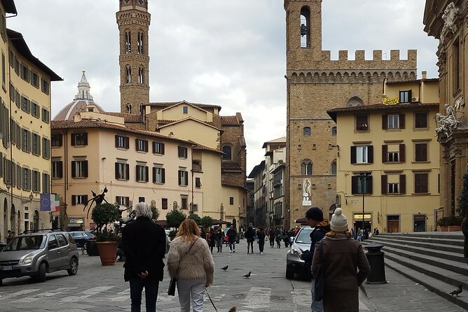 Tour panoramic di firenze o in golf cart etuktuk (Minimum 2 PAX) - Audio guide reality: what you’ll hear, what might annoy you