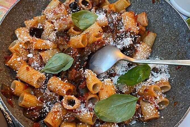 Traditional Bolognese Cooking Class in Bologna with Giovanna S - Hands-on cooking: crostini, risotto, and two different pasta-and-dessert paths