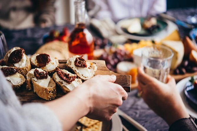 Traditional Farmhouse Cooking Experience in Lucca with Lunch or Dinner - Optional: if you prefer the atmosphere over the hands-on part