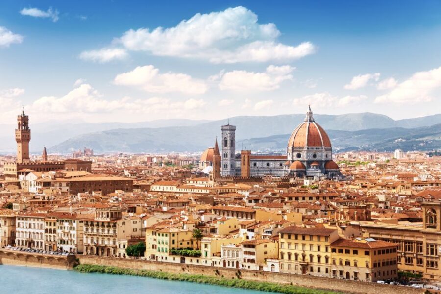 Transfer Between Florence and Rome with Sightseeing Stop - Key highlights at a glance