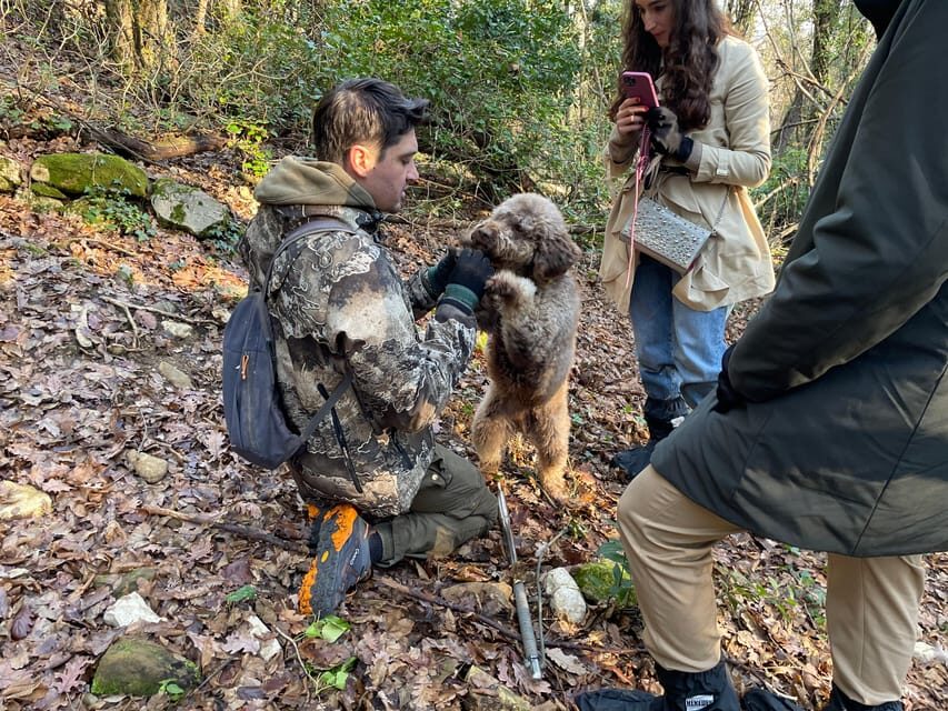 Truffle hunting in Chianti with pasta cooking class & lunch - Price and value: what $181.26 buys you in the Chianti Classico countryside