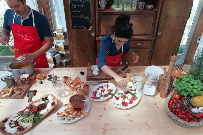 Truffle Hunting in Tuscany (private tour) - Stop 1: the real truffle hunt near San Gimignano