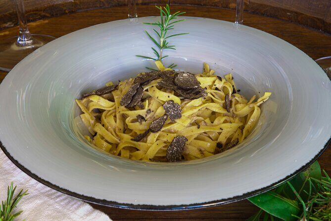 Truffle Hunting & Truffle Cooking Class - Practical tips: how to prepare for a farm-and-kitchen schedule