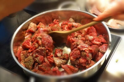 Tuscan Cooking Class and Dinner in Florence - The Chef’s Teaching Style: Clear Steps, Useful Tips, and Q&A Time