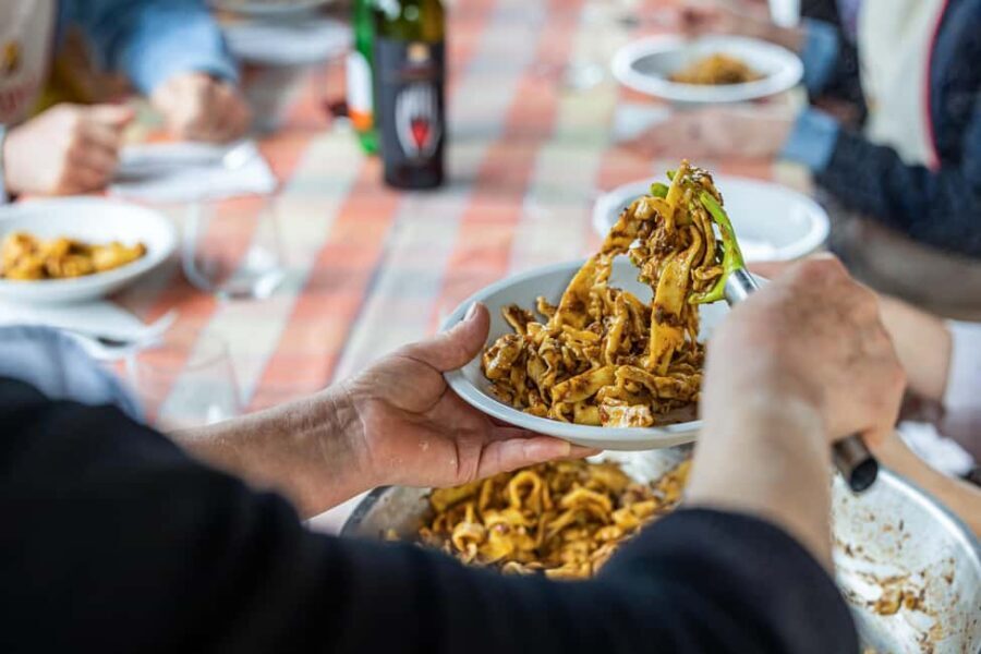Tuscan Lunch & Winery Tour with Tasting in San Gimignano - Is the $93 price fair, and who should go?