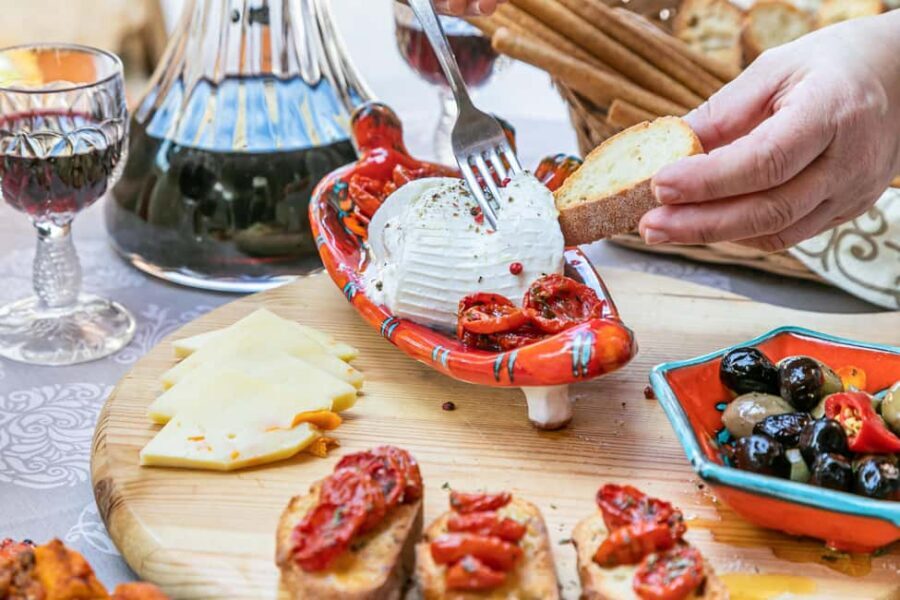 Tuscan Lunch & Winery Tour with Tasting in San Gimignano - Fettunta, crostini spreads, and pinzimonio: start strong
