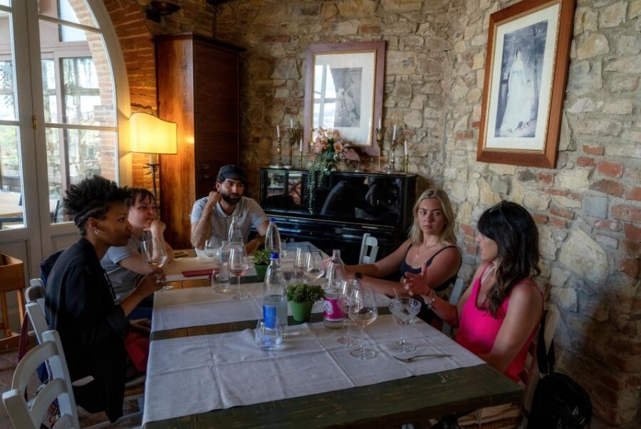 Tuscany by Vespa Full-Day Tour to Chianti Wine Region - Lunch at a 17th-century villa: when food becomes part of the story