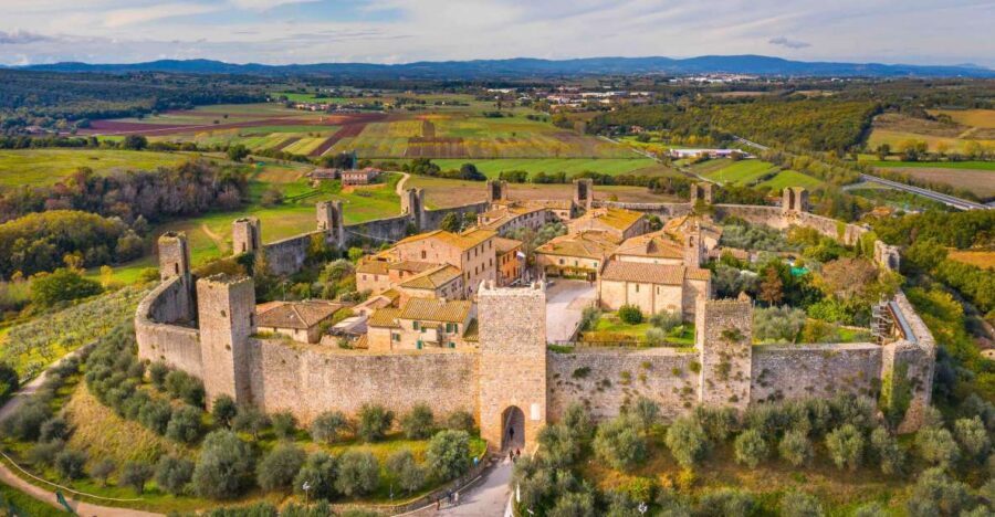 Tuscany: Self-Guided Video Tour with World's Top Experts - Streaming Reality Check: 5G/LTE, Headphones, and a Power Bank