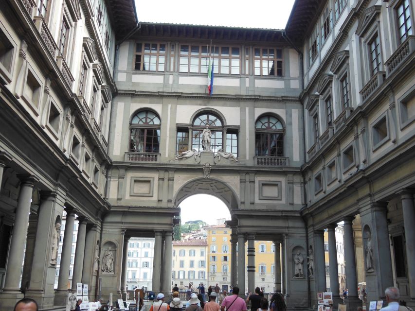 Uffizi and Accademia: Independent Visit with Audio Guide - Uffizi upper-floor splendor: Giorgio Vasari’s building and the Renaissance wall-to-wall