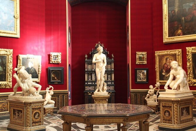 Uffizi Express Entrance -private tour - Where you meet and how the tour fits the Uffizi schedule