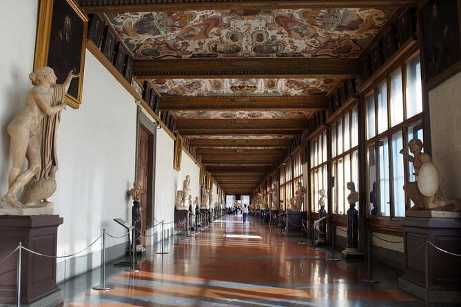 Uffizi Gallery Private Tour with 5-star Guide - Meeting at Piazzale degli Uffizi and how the timing feels