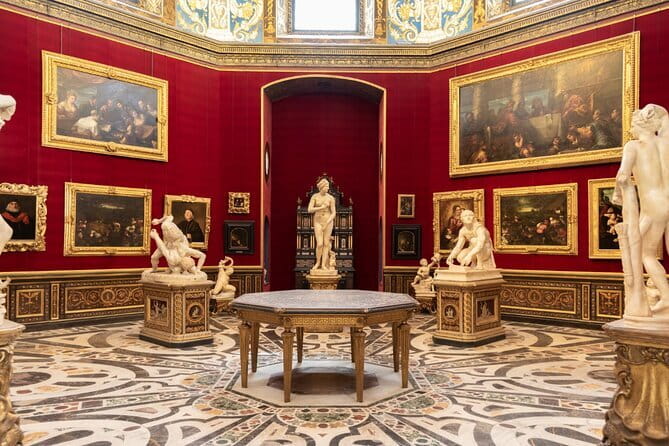 Uffizi Gallery Tour- Renaissance Masterpieces & Expert Guide - Luggage check and headsets: small comforts that matter