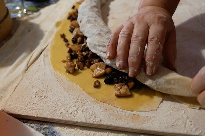 Umbrian Regional and Traditional Cooking Class with Lunch in Assisi - Who Should Book This Umbrian Class (and who should think twice)