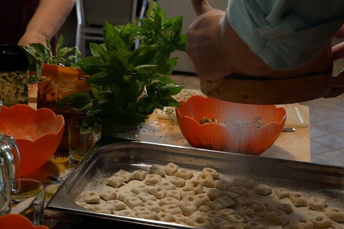 Umbrian Regional and Traditional Cooking Class with Lunch in Assisi - The Meal Part: lunch or dinner, wine tasting, and dessert