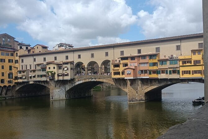 Urban Drawing Workshop in Florence - Ponte Vecchio: Make the Bridge Feel Real on Paper