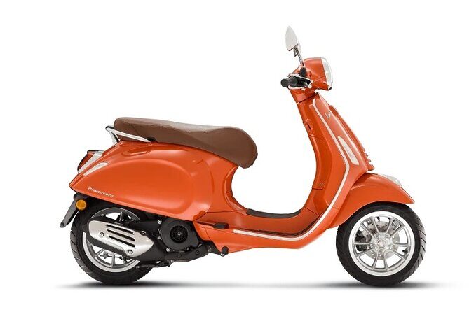 Vespa and Scooter Rental in Lucca - Scooter Freedom Around Lucca: Why This Works