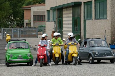 Vespa Tour with Lunch&Chianti Winery from Siena - Vespa setup, helmets, and the reality of the driving test