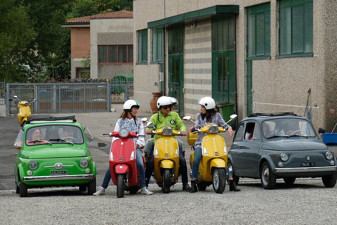 Vespa Tour with Lunch&Chianti Winery from Siena - Vespa setup, helmets, and the reality of the driving test