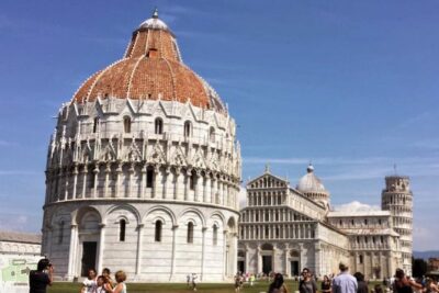 Visit with an authorized guide the Plaza de la Catedral and all its monuments - Cattedrale di Pisa: Giovanni Pisano’s pulpit and the apse mosaics